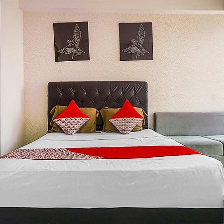 Oyo 90776 Fortune 88 Grand Kamala Lagoon Bekasi Bagian luar foto