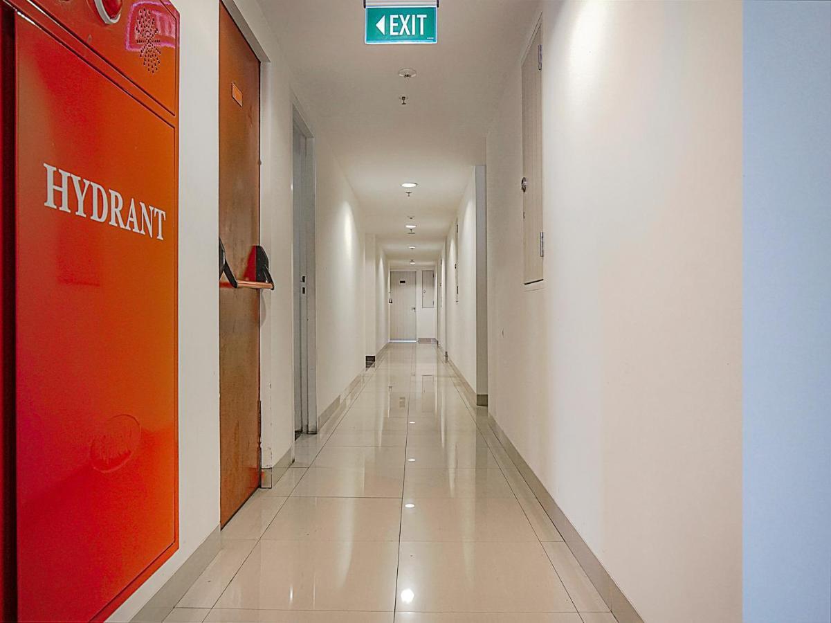 Oyo 90776 Fortune 88 Grand Kamala Lagoon Bekasi Bagian luar foto