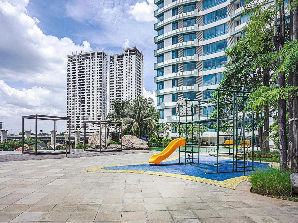 Oyo 90776 Fortune 88 Grand Kamala Lagoon Bekasi Bagian luar foto